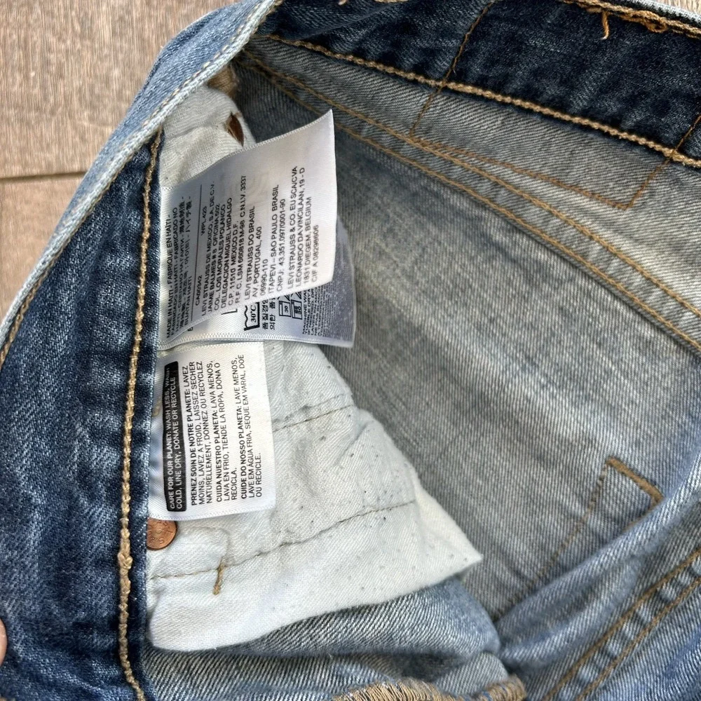 Levi's 501 Original Jeans Men's 32x32 Medium Wash Button Fly Straight Leg